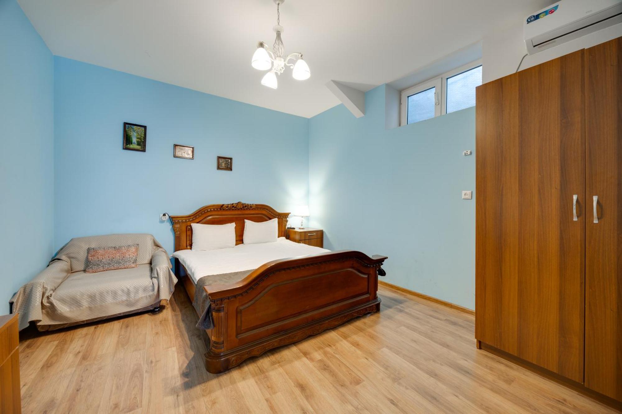 Rustaveli Two Bedroom Apartment With 5 Star Location Tiflis Exterior foto