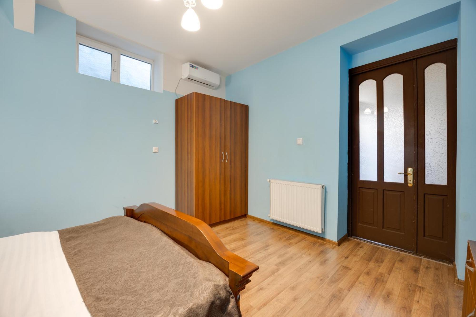 Rustaveli Two Bedroom Apartment With 5 Star Location Tiflis Exterior foto